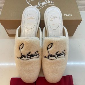 Christian Louboutin Navy Coolito Donna logo embroidered Flat 40